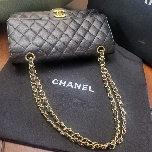 Chanel Black medium double flap - Picture 13 of 15